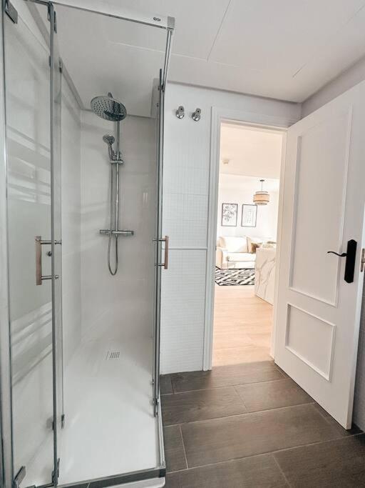 Precioso Apartamento Con Piscina Y Vistas Alicante Eksteriør billede